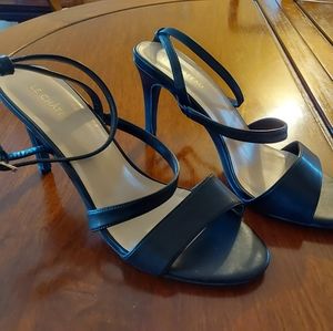 Le Chateau Sz 8.5 Strappy Heels
